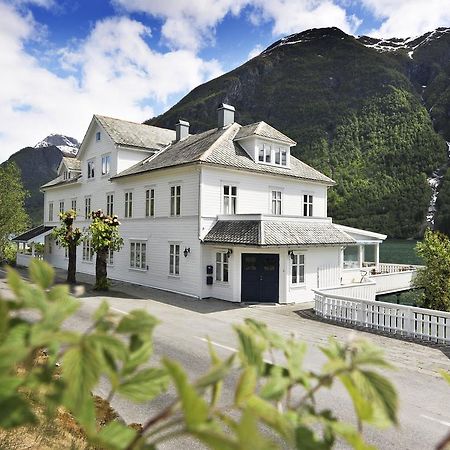 Fjaerland Fjordstove Hotell - Huseby Hotelldrift As エクステリア 写真