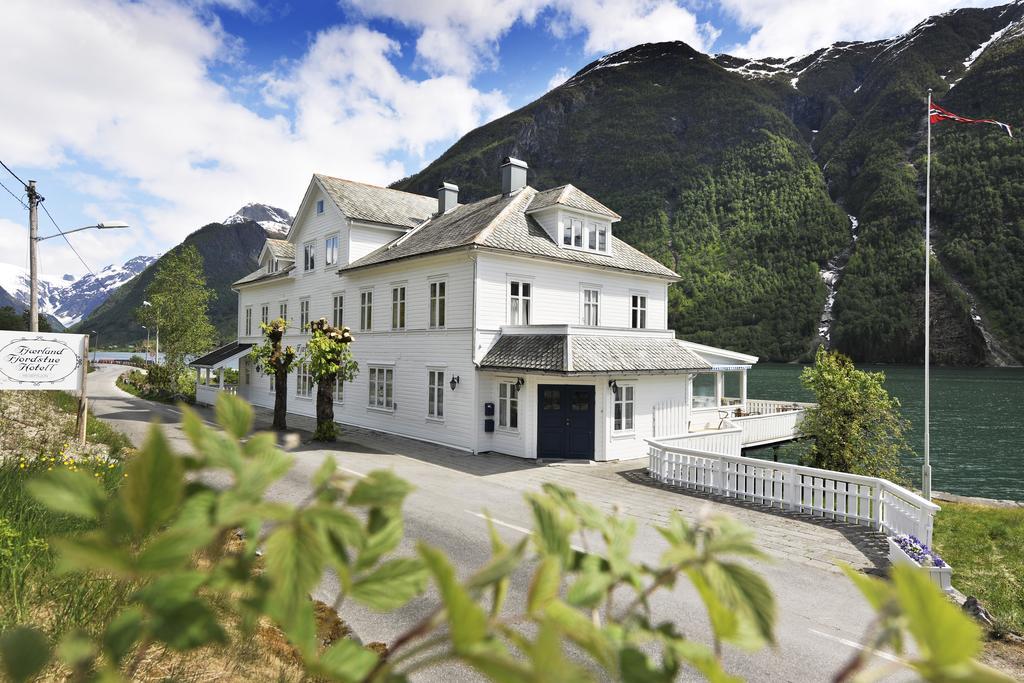 Fjaerland Fjordstove Hotell - Huseby Hotelldrift As エクステリア 写真