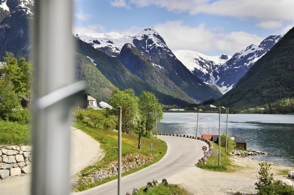 Fjaerland Fjordstove Hotell - Huseby Hotelldrift As エクステリア 写真